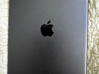 iPad 8th 2020 wi-fi foto 2