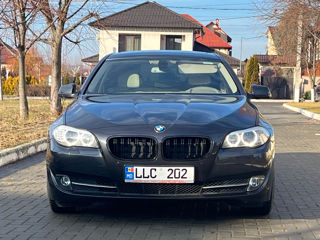 BMW 5 Series foto 2