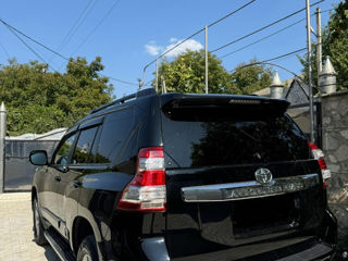 Toyota Land Cruiser Prado foto 3