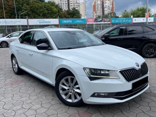 Skoda Superb foto 5