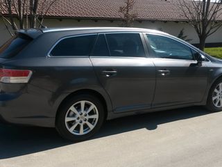 Toyota Avensis foto 7