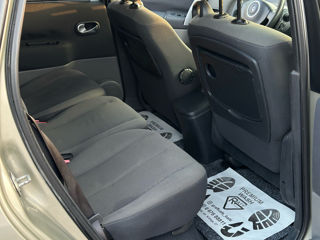 Renault Scenic фото 8