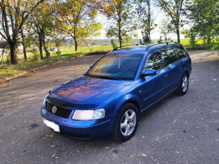 Volkswagen Passat foto 1