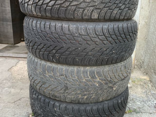 235/55R20. 175/60R15. Audi. foto 4