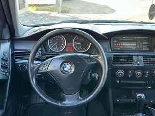 BMW 5 Series foto 8