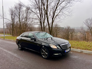 Mercedes E-Class foto 2