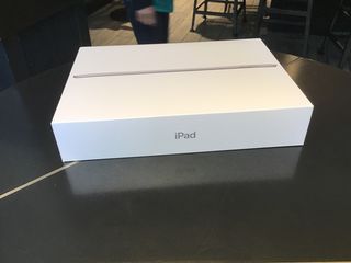 Apple iPad 5. 32Gb LTE 4G Cellular. Новый в упаковке foto 3