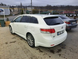 Toyota Avensis foto 5