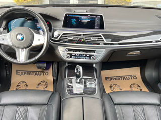 BMW 7 Series foto 9