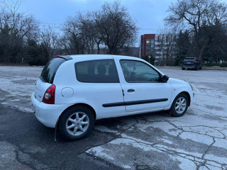 Renault Clio foto 5