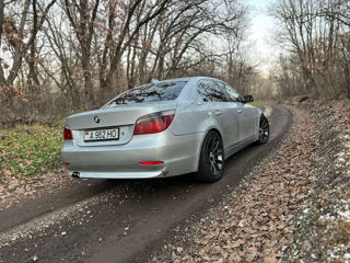 BMW 5 Series foto 5