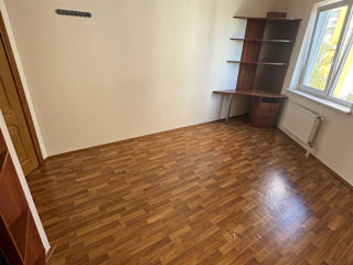 Apartament cu 2 camere, 65 m², Centru, Chișinău foto 4