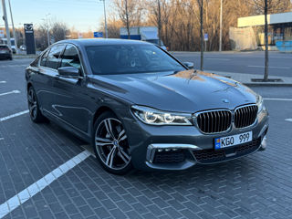 BMW 7 Series foto 2