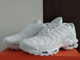 Nike Air Max Plus TN Triple White