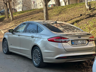 Ford Fusion foto 4