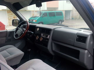 Volkswagen Multivan foto 5