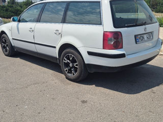 Volkswagen Passat foto 2
