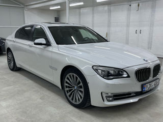 BMW 7 Series foto 2