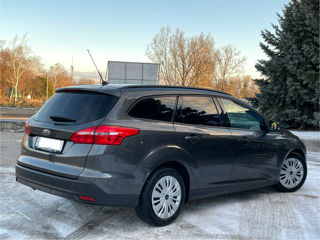 Ford Focus foto 2