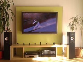 Установка и монтаж телевизоров на стену. Мастер. Montaj TV cu suport. TV pe perete. foto 2