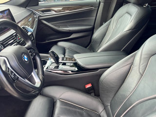 BMW 5 Series foto 7