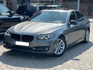 BMW 5 Series foto 3