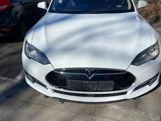 Tesla Model S foto 9