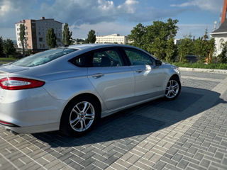 Ford Fusion foto 3