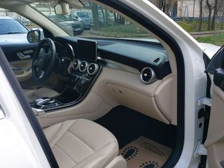 Mercedes GLC foto 4