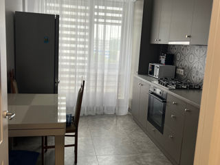 2-комн. кв., 60 м², 7/13 эт.