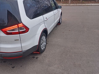 Ford Galaxy foto 8