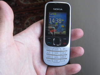 Nokia 2330 foto 1