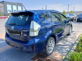 Toyota Prius + foto 3