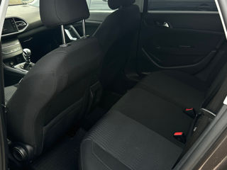 Peugeot 308 foto 9