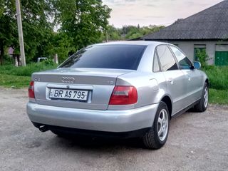 Audi A4 foto 6