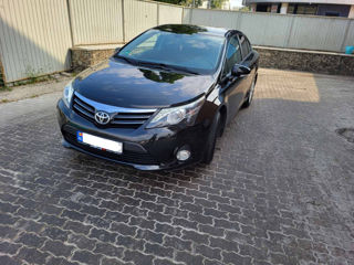 Toyota Avensis foto 4