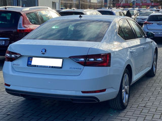 Skoda Superb foto 3