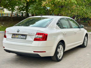 Skoda Octavia foto 5