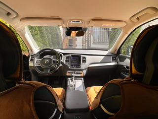 Volvo XC90 foto 9