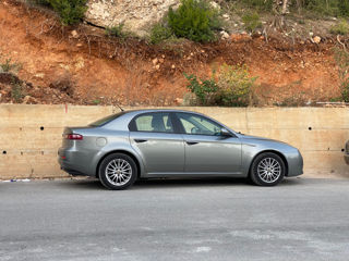 Alfa Romeo 159 foto 2