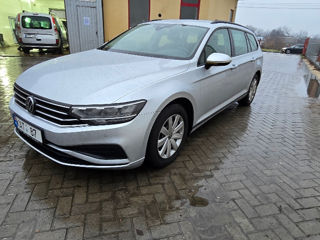 Volkswagen Passat foto 2