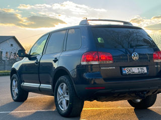 Volkswagen Touareg foto 9