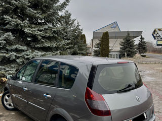 Renault Grand Scenic foto 6