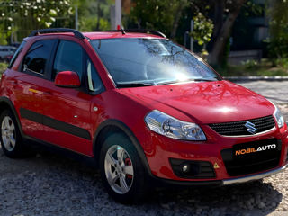 Suzuki SX4 foto 2