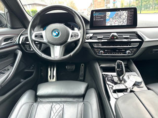 BMW 5 Series foto 8