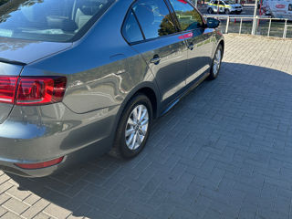 Volkswagen Jetta foto 5