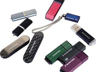 USB-флэшки - новые- обширный выбор 8/16/32/64/128 GB - распродажа ! Дешево! foto 2