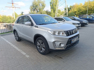 Suzuki Vitara foto 1