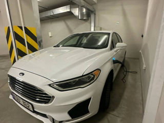 Ford Fusion foto 1