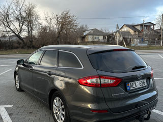 Ford Mondeo foto 5